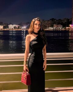 Lobna Ezzat Instagram - @lubnaezzat.official ❤️