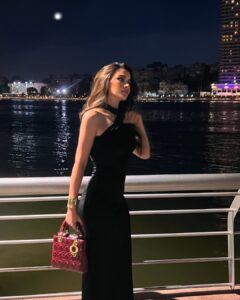 Lobna Ezzat Instagram - @lubnaezzat.official ❤️