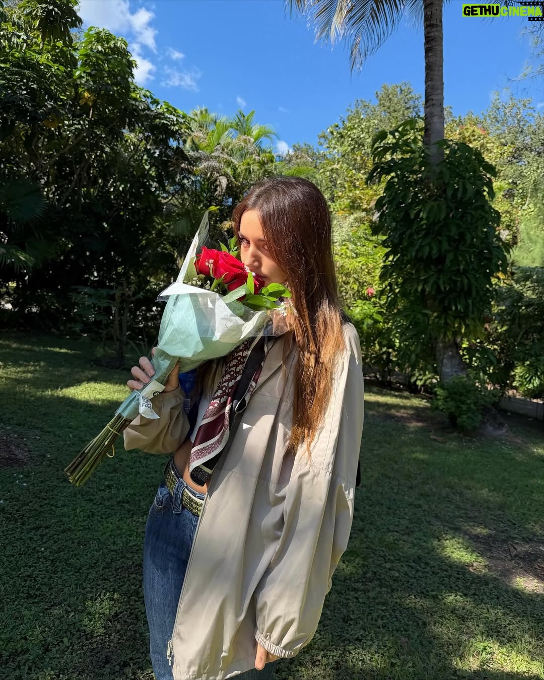 Lola Índigo - 152.7K Likes - la vida contemplativa 🪔🪽✨