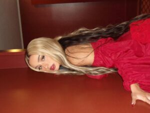 Lola Índigo Instagram - bloody ♱ mary