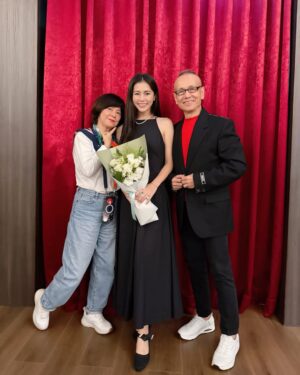 Lorene Ren Instagram - 🎂
願我平安、健康、幸福、快樂，
持續把每一天都活成喜歡的模樣🥰

願我堅強，也願我善良
願每一步都踏在心之所向❤️

迎接新的一歲，做自己的光，亮麗前行吧✨