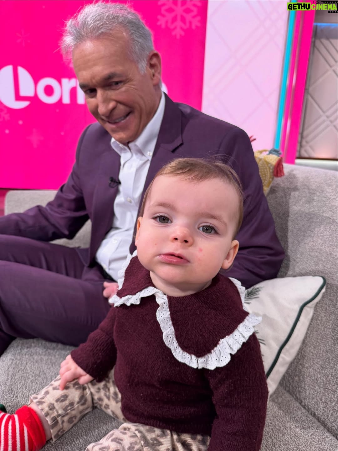 Lorraine Kelly - 7K Likes - A busy but beautiful morning on @lorraine today 🥰. I was on with the lovely @claerb talking fashion after weight loss, but I also had a very cute sidekick that stole all the limelight 😂 . That’s right @lorrainekellysmith and @rosiekellysmith brought in baby Billie.. honestly she’s getting cuter by the day 🫶🏻. Hope you’re all having a good day as well and sending lots of love ❤️ xxx