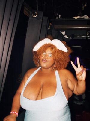Lovie Simone Instagram - The Sign Widda Line Thru It