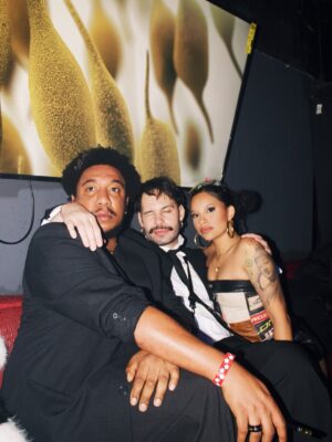 Lovie Simone Instagram - The Sign Widda Line Thru It