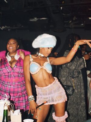 Lovie Simone Instagram - The Sign Widda Line Thru It