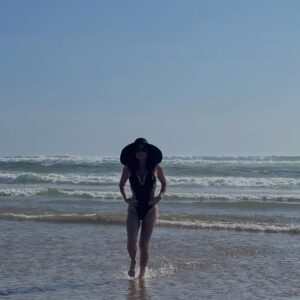 Luiza Tomé Instagram - Me despeço hoje das praias portuguesas .
Um abençoado final de semana a todos .
Fotos by @annaescobar