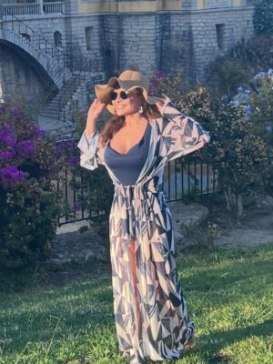 Luiza Tomé Instagram - Depois de Lisboa , não poderia deixar de passar uns dias incríveis aqui nesse hotel, de frente pra esse mar lindo.
@vilagale.pt  @pedroribeiro78 
@vilagale.cascais 
Uma semana abençoada para todos , com muitas vitórias, saúde e paz.