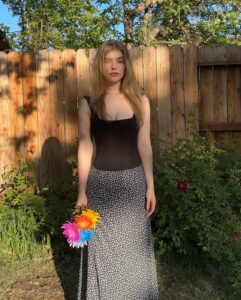 Actress Lyliana Wray HD Photos and Wallpapers June 2025
