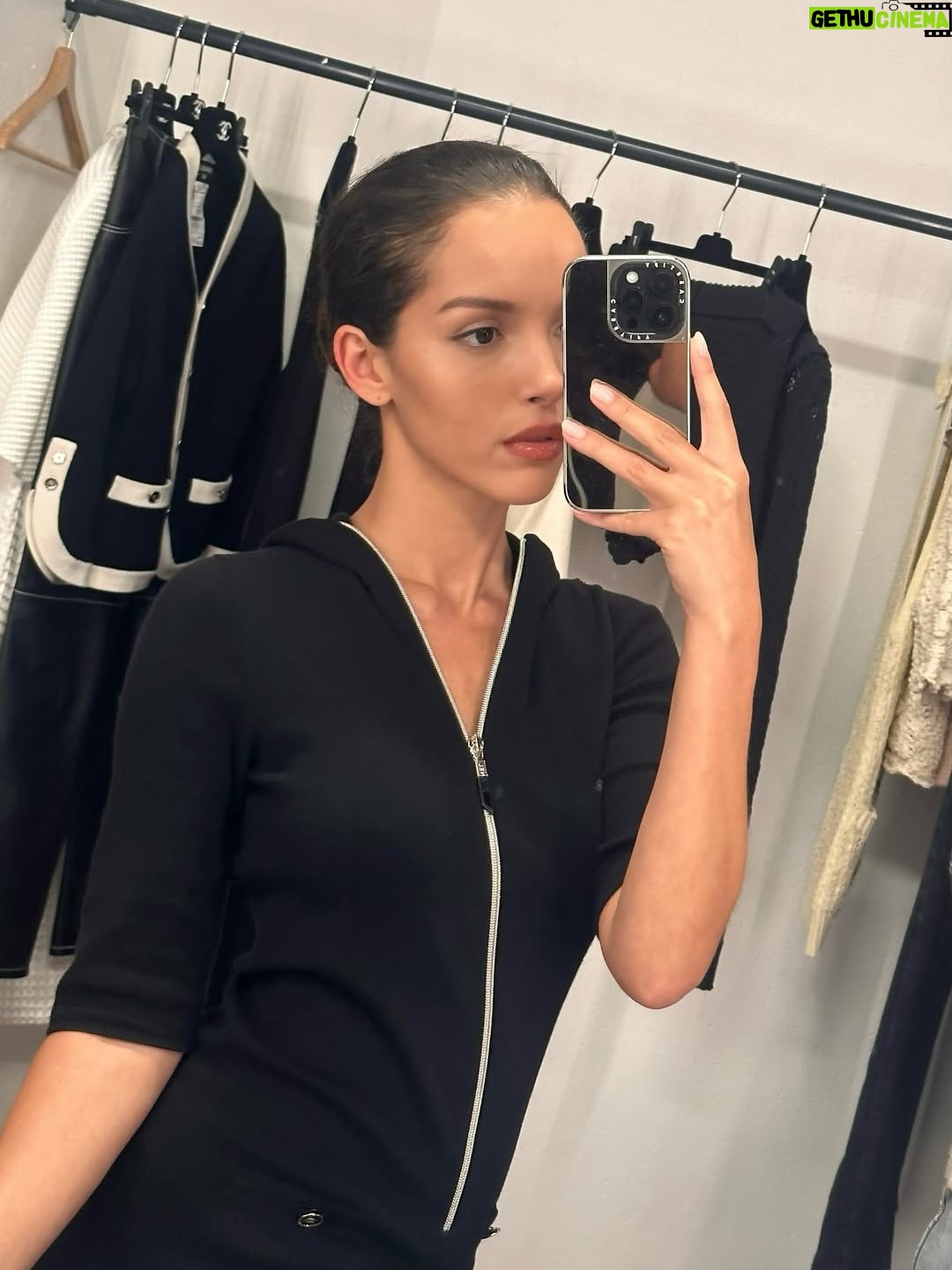 Lyna Khoudri - 21.9K Likes - 👩‍🎤🌸