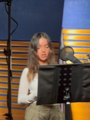 Lyna Khoudri Instagram - 👩‍🎤🌸