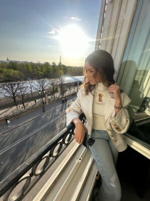 Lyna Khoudri Instagram - Paris - Deauville ☀️💛