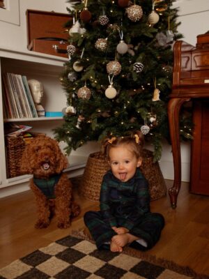 MacKenzie Porter Instagram - The coziest lil season with my babies.
Merry Christmas ma loves. šā¤ļøš
Hope you all are enjoying some yummy food and family šš»