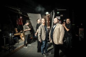 Madalena Brandão Instagram - #escolhas de @seb.azzo @sachadanino no Porto pelos olhos da doce @madalenabrandao  em cena no @teatro_sa_da_bandeira ate 16 de novembro @fproducao #teatro