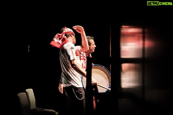 Madalena Brandão - 190 Likes - A chegar ao Porto para mas um fim de semana de ESCOLHAS, no @teatro_sa_da_bandeira com estas pessoas bonitas e talentosas. Ficam aqui alguns momentos do primeiro fim de semana nesta linda cidade, onde fomos e seremos muito felizes estas próximas duas semanas.
Quem vem? Link para os bilhetes 👆🏻 @fproducao