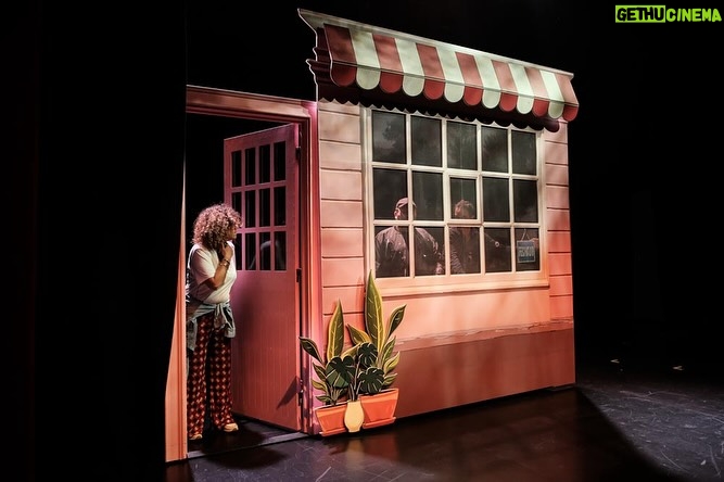 Madalena Brandão - 184 Likes - #escolhas de @seb.azzo @sachadanino no Porto pelos olhos da doce @madalenabrandao  em cena no @teatro_sa_da_bandeira ate 16 de novembro @fproducao #teatro