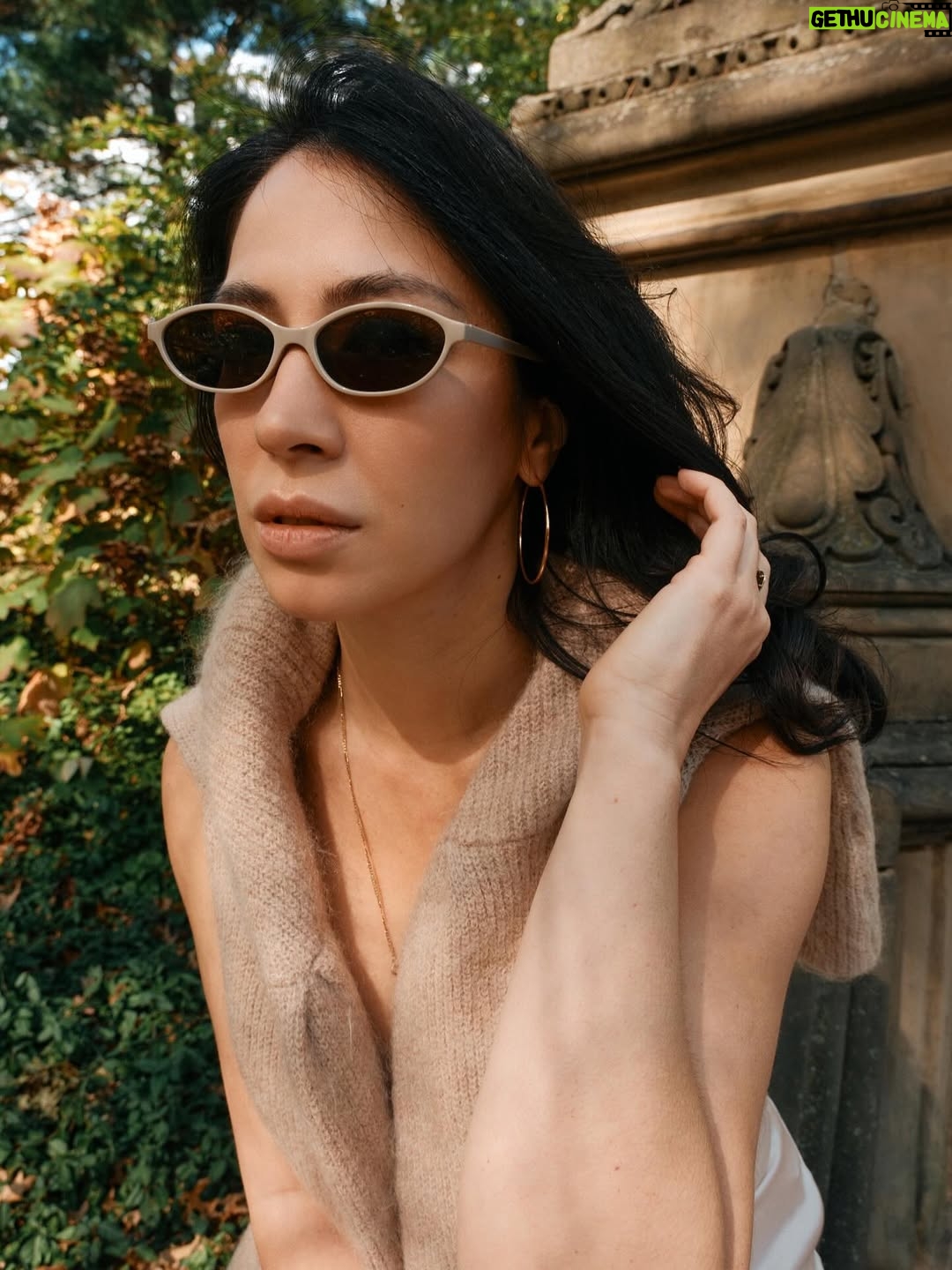 Madeleine Humphries - 1.1K Likes - Fall 🍂🍁🍂
NYC Central Park 2025 
Starting fo get use to the seasons changing 🤍
What’s your favorite season? 

📸 @noelbgerard 
@nosh0ots 
#nycphotography #centralpark #fallnyc #noshoots
