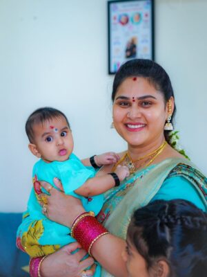 Madhu Reddy Instagram - నా బంగారాలు 😘😘🧿🧿🫶🏻 @im_hithvikareddy_dadyprinces @purvikaareddy 
Kids outfits design @sscouture_21 

#insta #instagram #kids #feed #mother #motheranddaughters #happy #reach #reachpost #trends #trendingnow #trend #viral #viralpost❤️ #viralpix #post #postivevibes #postviral #reaching #feel #reelitfeelit❤️❤️ #feelings #mother #motherhood #motheranddaughters #viralpost2025 #kidsfashion #sisters #sisterhood #sisterlove❤️ #sister #sisterphotogs
