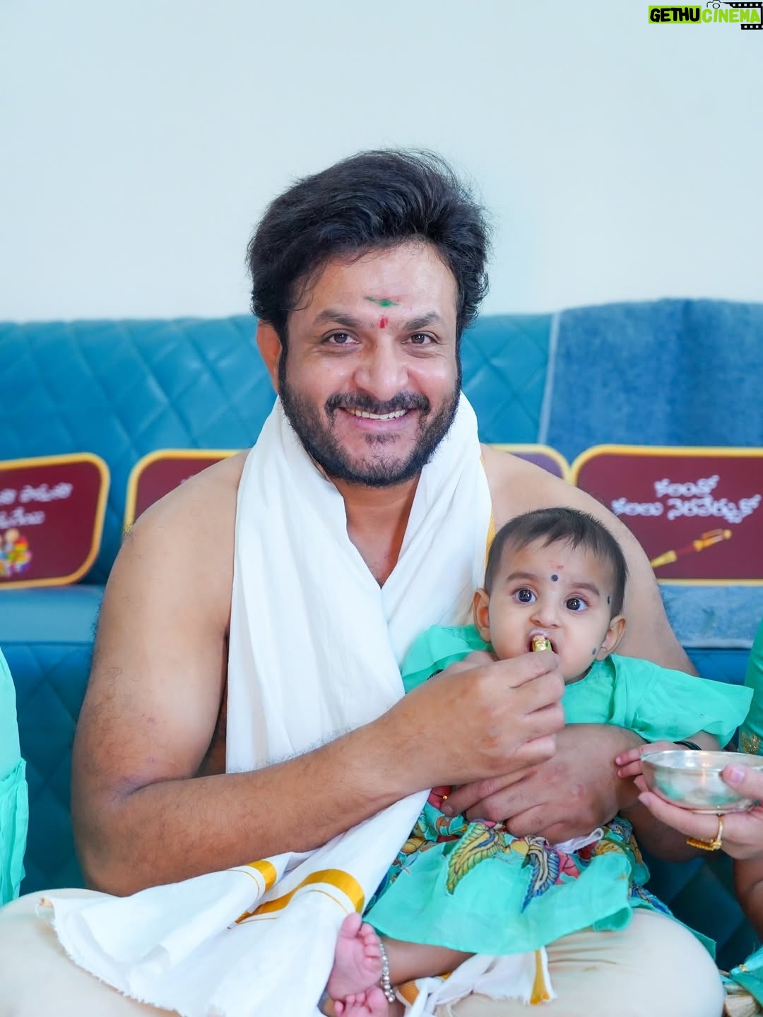 Madhu Reddy - 19.6K Likes - హిత్విక అన్నప్రాసన 🧿🧿😘 @im_hithvikareddy_dadyprinces @purvikaareddy @madithatikrishnakishore 

#insta #instamood #instagram #feed #viral #foodceremony #annaprasana #annaprasanaceremony❤️🍚😋 #kids #telugu #telugufestival #happy #family #familytime❤️ #familyfirst❤️ #familylove❤️ #trend #trendingnow #festival #mother #motherdaughterlove #fatherlove #fatherdaughterlove❤️ #fatheranddaughter #mothercare #feelings #emotional