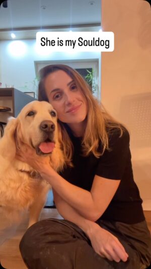Mafalda Rodiles Instagram - A DREAM fez 10 anos!! 
12.12.2015

Está comigo há menos de 1 mês e não tenho dúvidas que é a minha Souldog! 
Há coisas que simplesmente não se explicam! 
Esta miúda tinha que fazer parte da minha vida ❤️❤️❤️

E mais uma vez vos digo, quando vos aparecer uma foto de um cão que faça disparar o vosso ❤️ não fechem os olhos, é o Destino! 🐶❤️

#adoteumsenior