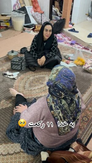 Mahshid Khosravi Instagram - تا الان سه هزار و پونصد نفر برای کاروان مشهد اسم نوشتن که در ماه صد نفر صد نفر کاروان ببرم یعنی تا چندسال دیگه ؟ 🤔