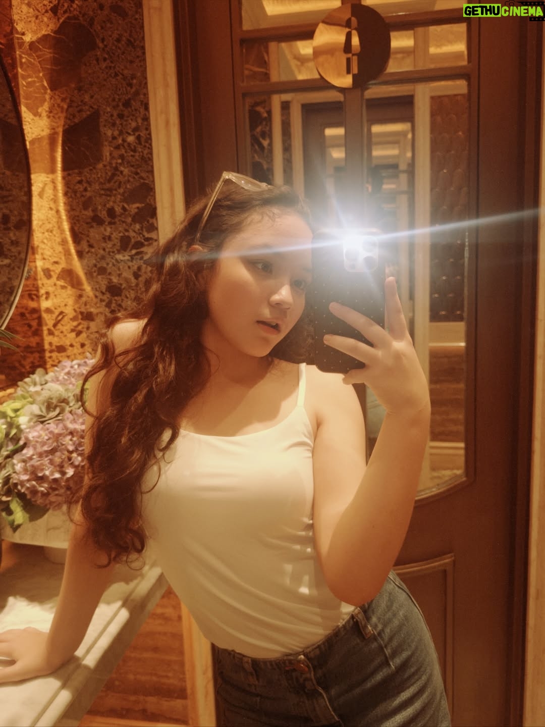 Makayla Rose Hilli - 4K Likes - hey you.