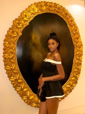 Mandjalia Gbané Instagram - Hey loves ! 🤍