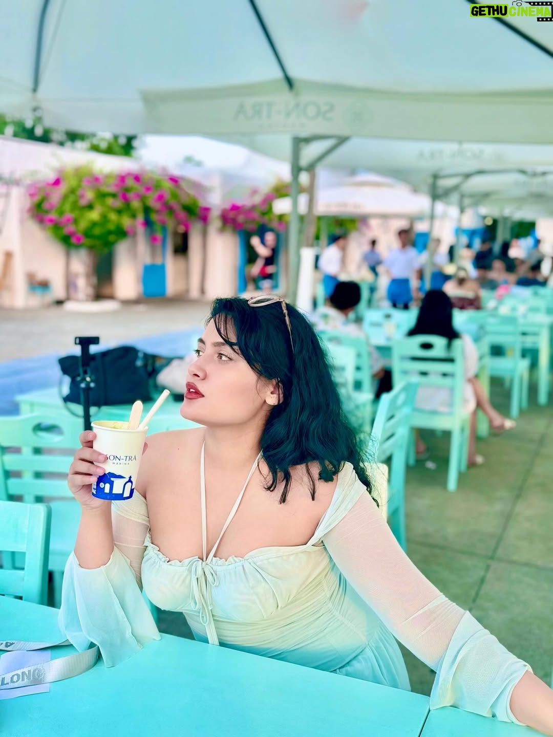 Manvi Chugh - 11.6K Likes - 