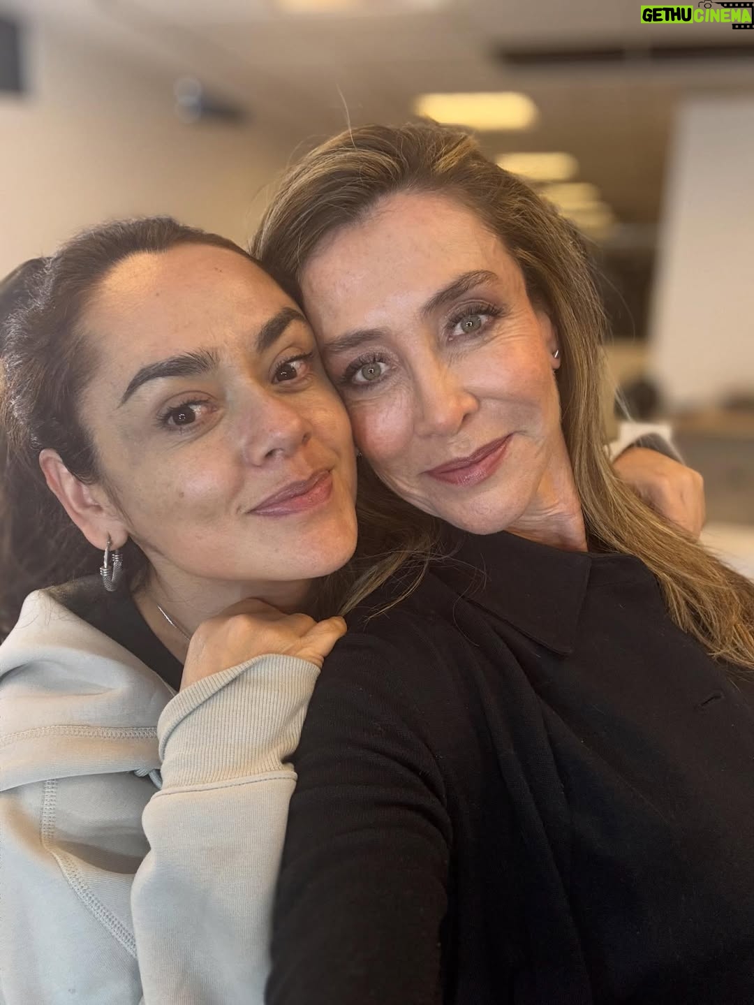 Marcela Carvajal - 2.5K Likes - Que rico volverme a encontrar con mi @anajaureguidesign en este nuevo proyecto.  Ojalá lo disfruten pronto!