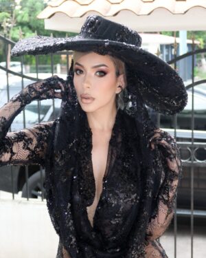 María Fernanda Ríos Instagram - @mariafernandariosoficial 💕 y el poder  de una mujer producida no lo subestimen nunca 👌

Por eso hemos elaborado un curso Online de Automaquillaje perfecto para que tú puedas producirte así de perfecto 

El costo está súper económico y los cupos son limitados escríbeme por interno info y te paso detallada 
solo son 14 cupos disponibles 

Las espero desde cualquier parte del mundo puedes inscribirte 😻

Psdt: este traje de @bartolome.couture uff amigo eres un 🔝 @bartoloome