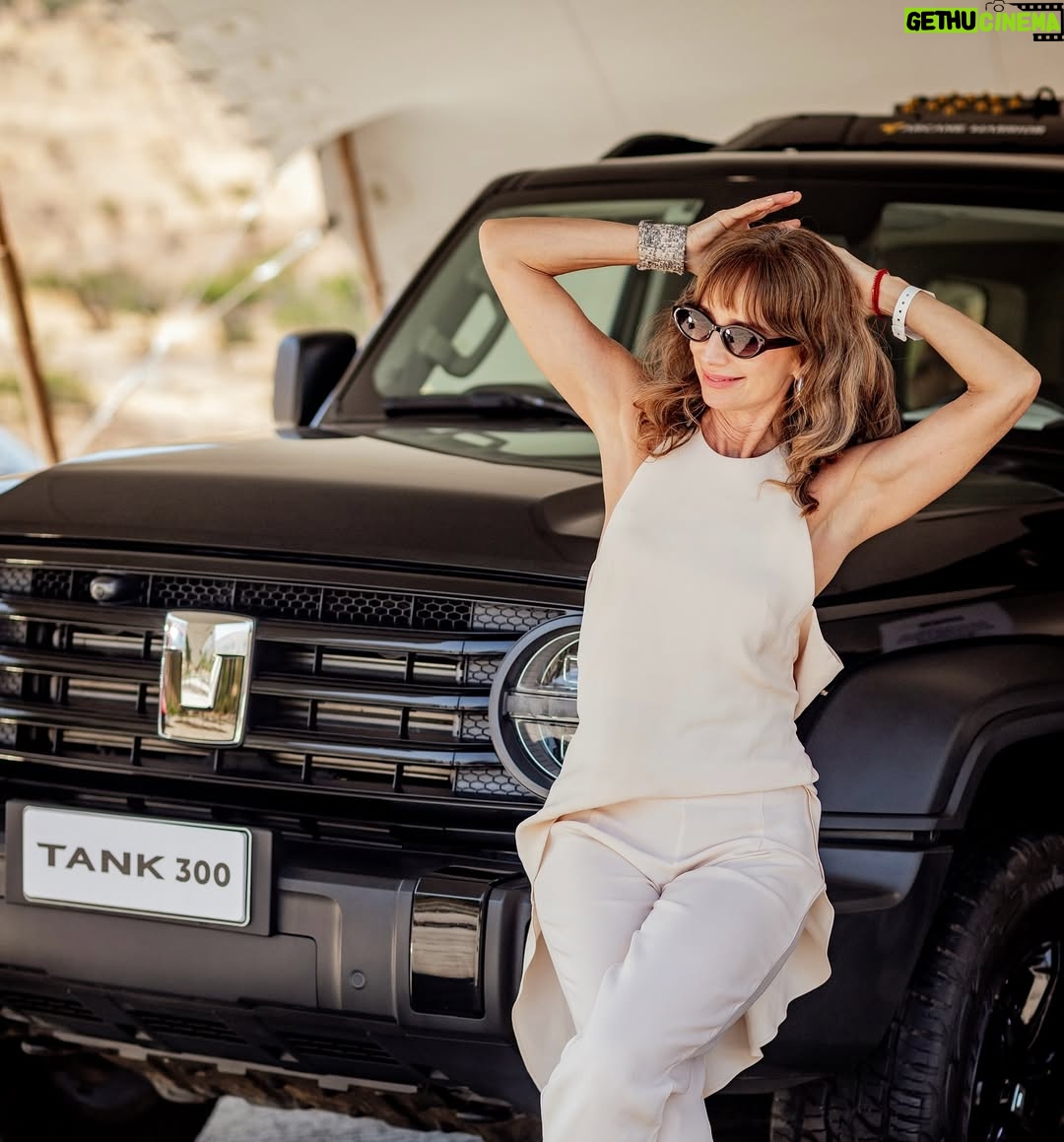 María José Prieto - 3 Likes - Con una buena compañía no existen caminos difíciles 💫🤍
@gwm_chile 
#haval 
#tank