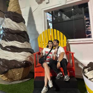 María Karla Gómez Instagram - Este post es para celebrar tu vida y nuestro primer año juntos , gracias por ser ese apoyo incondicional y el mejor compañero que pudo llegar a mi vida, a tu lado me siento amada y en paz y ese es el mayor regalo que puedo tener, solo quiero despertar y siempre ver tu sonrisa, te amo posiiii ❤️❤️❤️