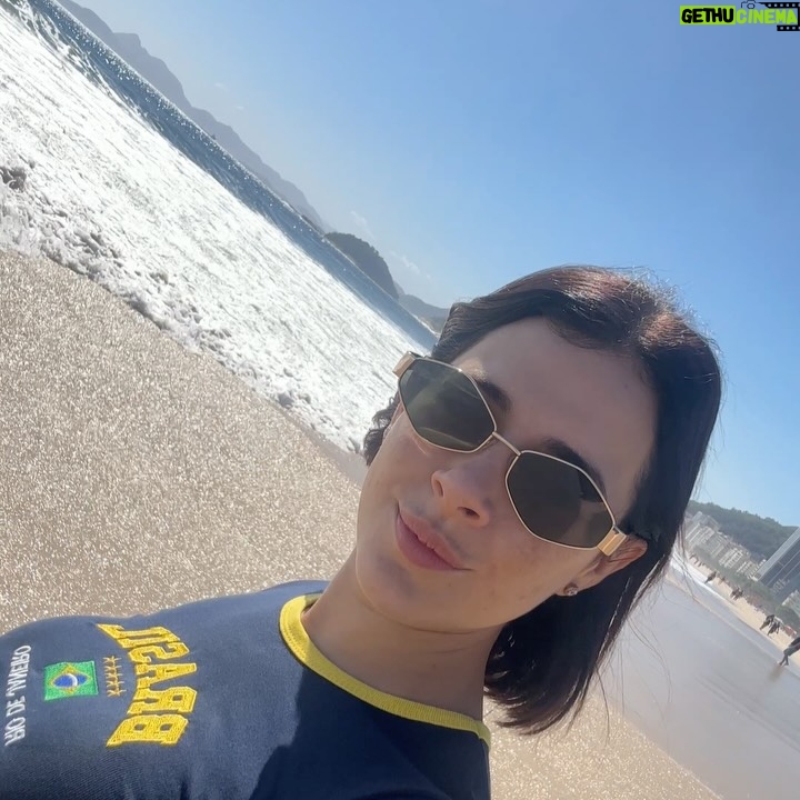 María Karla Gómez - 17.4K Likes - Este post es para celebrar tu vida y nuestro primer año juntos , gracias por ser ese apoyo incondicional y el mejor compañero que pudo llegar a mi vida, a tu lado me siento amada y en paz y ese es el mayor regalo que puedo tener, solo quiero despertar y siempre ver tu sonrisa, te amo posiiii ❤️❤️❤️