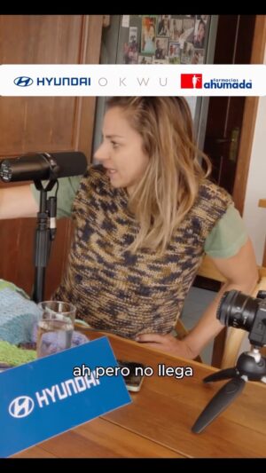 Mariana Derderián Instagram - Nuestra amiga @virginiademariaoficial abrió su corazón y nos mostró su lado B. Lo que no esperábamos era que nos mostrara el tatuaje secreto que tiene escondido (que ya no es secreto) 🫣
¿Se imaginan a Virginia en versión rebelde?
Capítulo 19: Autoexigencia ft. Virginia Demaria disponible en YouTube y Spotify.