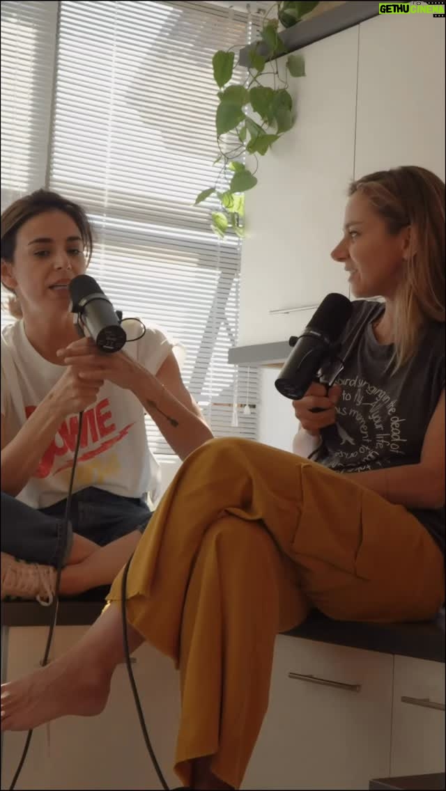 Mariana Derderián - 1.4K Likes - Este ataque de risa según nosotras también es música para tus oídos. 😂

Tío Horacio, lo queremos mucho.

#eligeatuvieja #podcast #musica #tiohoracio