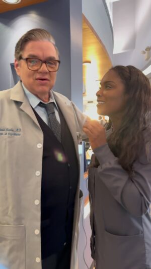 Marlyne Barrett Instagram - Tell us Dr Charles…Season 10 in the books! Wow. Speechless. Wolf Fam. NBC fam. Universal fam. And all the #chihards. Thank you. ❤️❤️❤️

#grateful #finale #onechicago