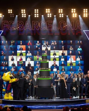 Marta Torrejón Instagram - Feliç 125è aniversari el millor club del món ❤️🥳