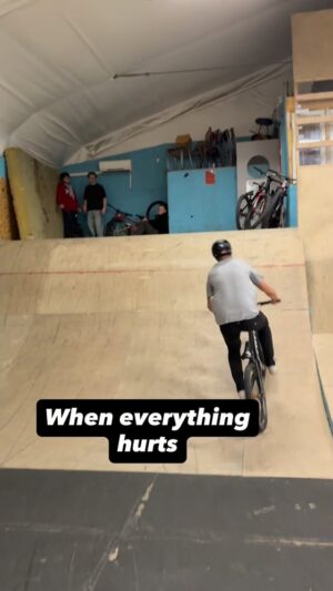 Martin Söderström Instagram - Riding in your 30’s 😅 

🤳🏻 @just.svong