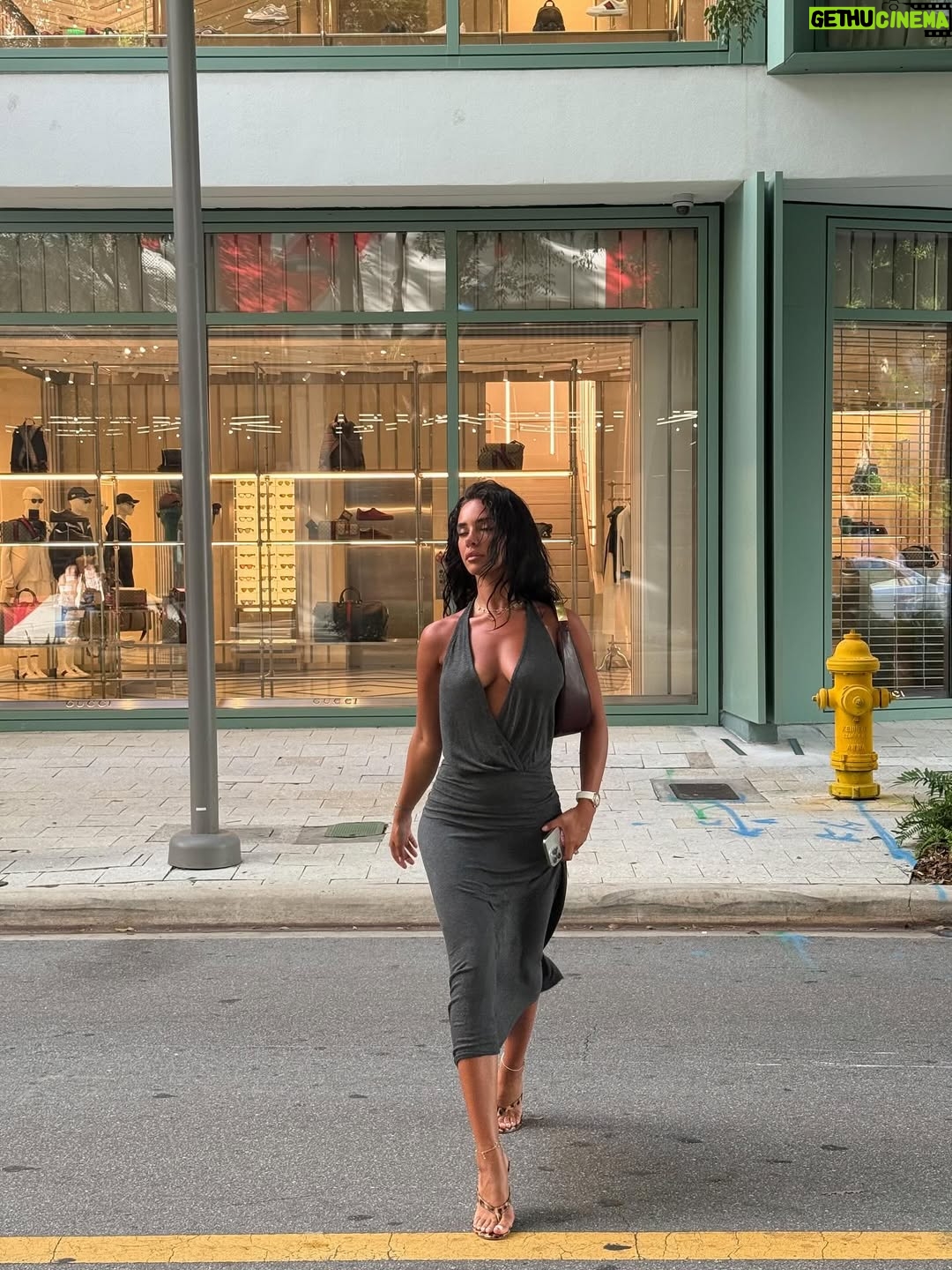 Marwa Merazka - 40.2K Likes - my city of heart, Miami <33