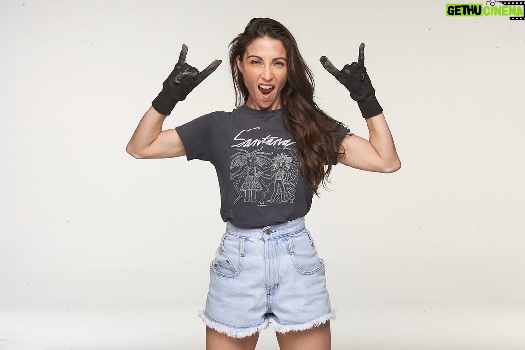 Mary Padian - 16.8K Likes - Strong, scrappy and ready to dig for some treasures! Big love to my friend & photographer extraordinaire @jennifer_ostrom for capturing these shots 🤍  #thrift #marysfinds #santana #vintage #cool #bossbabe #reseller #style