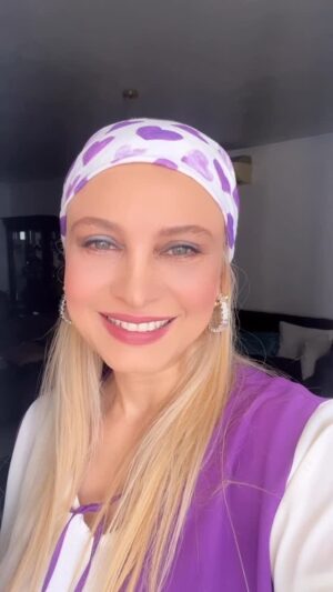 Maryam Kavyani Instagram - .
قول میدم بیشتر فعالیت کنم در کنار شما
و
دوستتون دارم فراووون⭐️❤️✅
#مریم_کاویانی#گفتگو #هواداران #اینستاگرام 
#هنرمندان
@instagram