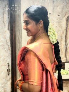 Meena Vasu Instagram - 🌞🥰