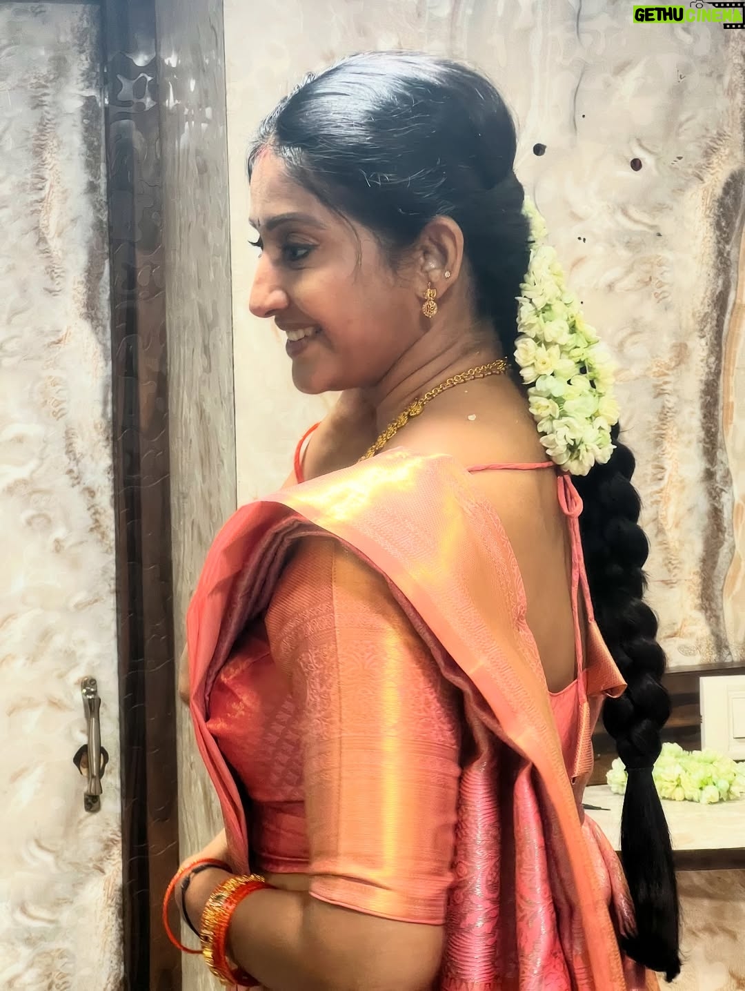 Meena Vasu - 9.7K Likes - 🌞🥰