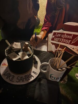 Meerub Ali Instagram - my friends surprised me by hosting a graduation party for me. i’m blessed. Alhamdulillah. I love you guys. In other news, SHE GRADUATED LAW SCHOOL!!!