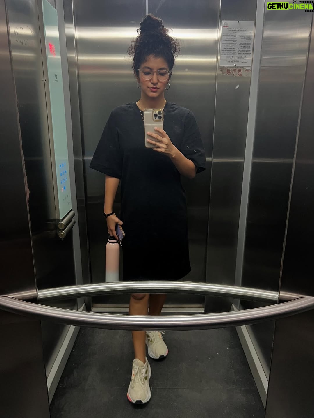 Meetha Raghunath - 184.8K Likes - Meeth-ling with a bling ✨

… which other than my accessories could also mean my sister cause she literally is the light of my life so 🐒 

Kbye 🌝🤍