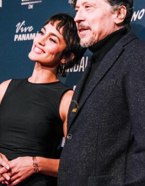 Megan Montaner Instagram - Esto pasó anoche ✨

Premiere #PAPELES, una película de @arturomontenegro 

Ojalá os guste ❤️

5 de diciembre en cines