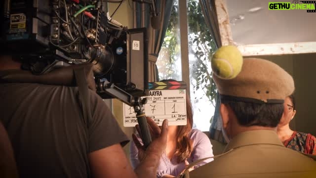 Meghna Gulzar - 3.5K Likes - A journey of blurred and crossed lines…
We begin. 

धुँदलायी हुई, काटी हुई, लकीरों का सफ़र…
शुरू.

@kareenakapoorkhan 
@therealprithvi
@jungleepictures 
@vineetjain12 
@penmovies @jayantilalgadaofficial @dhavaljgada #PenMarudhar @amritapndy
@yash_k_keswani #SimaAgarwal @akshay_valsangkar @shraddhaaa27 @mukesh.jain.1 @mamtakamtikar @arora.ishhh 
@tiwari_ravvy @pranafilms.in
