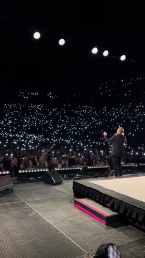 Megyn Kelly Instagram - Moments before @megynkelly took the stage on our SOLD OUT show in Glendale, Arizona - featuring @jasonhewlett as one of our opening acts. Subscribe on YouTube and wherever you get your podcasts to get the show TODAY.