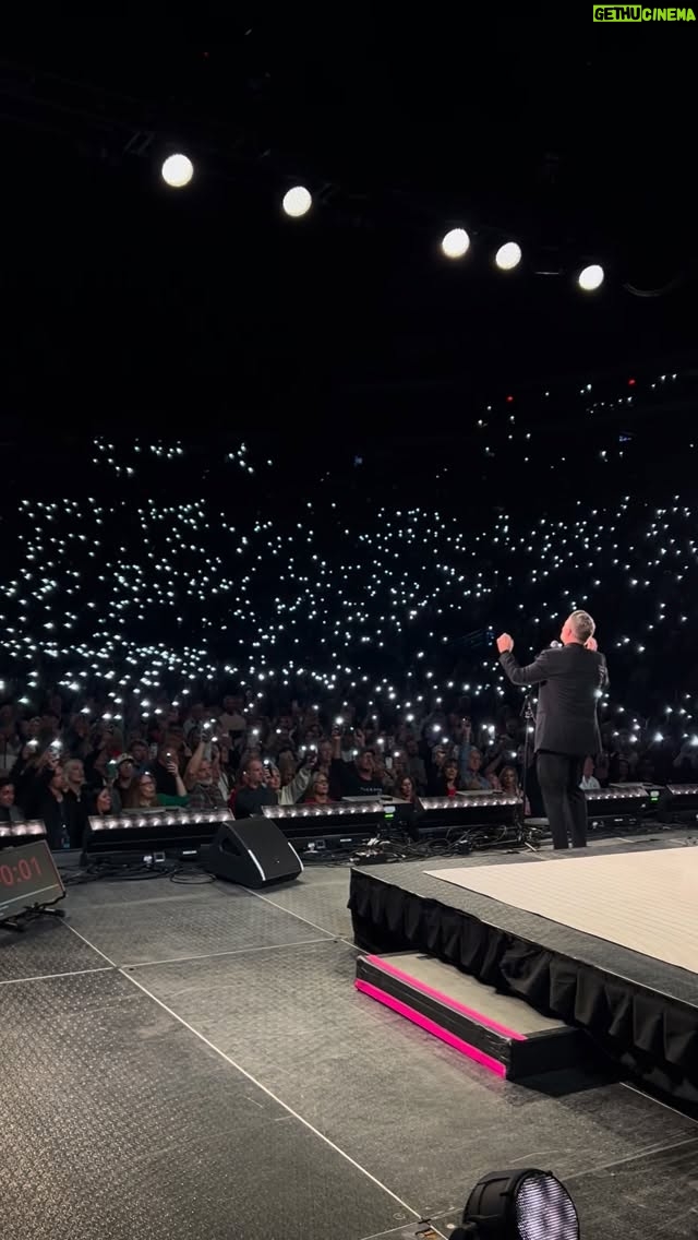 Megyn Kelly - 27.2K Likes - Moments before @megynkelly took the stage on our SOLD OUT show in Glendale, Arizona - featuring @jasonhewlett as one of our opening acts. Subscribe on YouTube and wherever you get your podcasts to get the show TODAY.