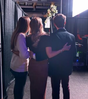 Megyn Kelly Instagram - Backstage with two of my kids Yardley and Yates, just before going on stage for our Megyn Kelly Live show in Duluth, GA. Excited to bring you this one.