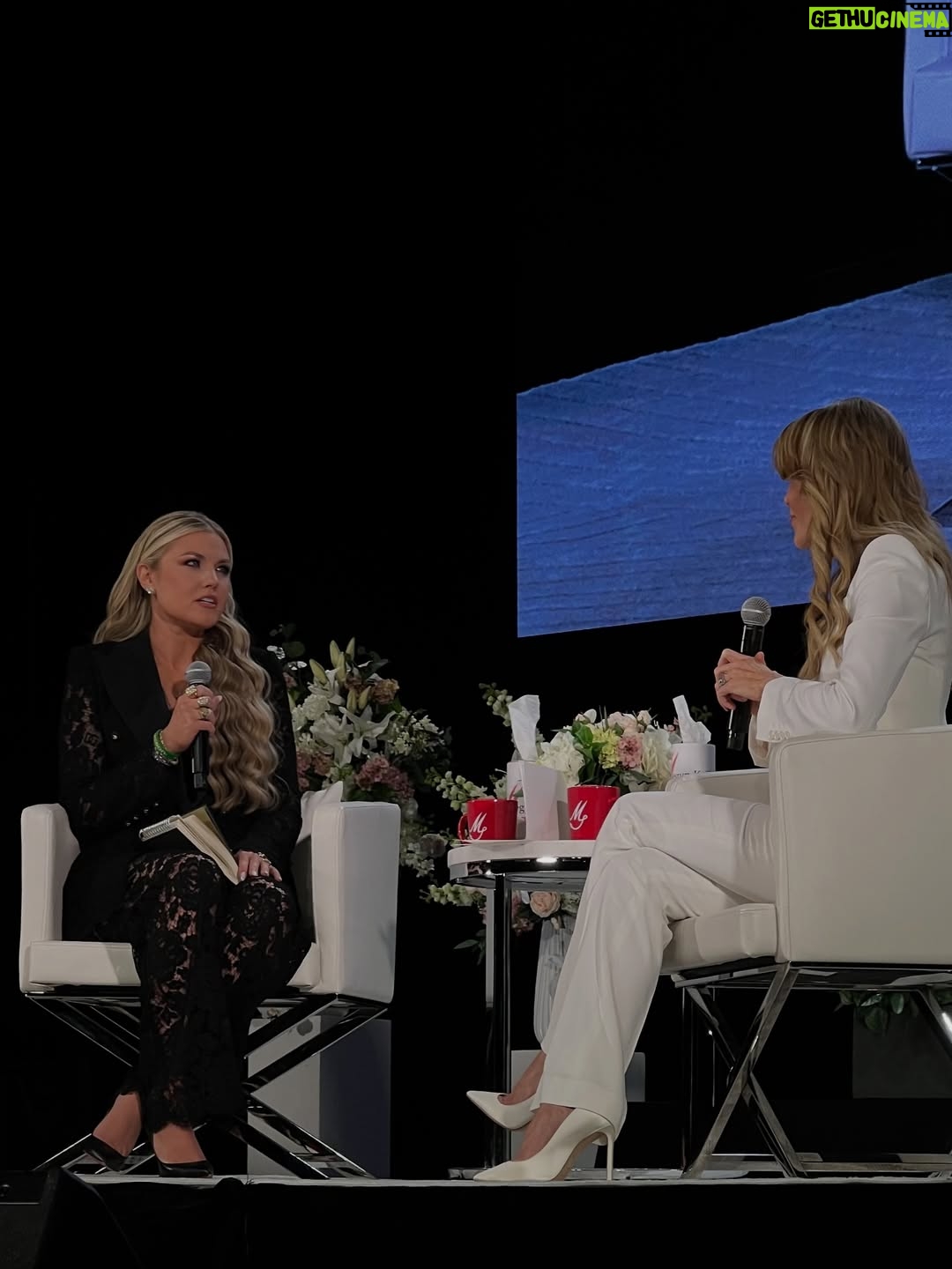 Megyn Kelly - 33K Likes - What an incredible night. I’m really looking forward to bringing you this show tomorrow, but for now, here’s a sneak peek!